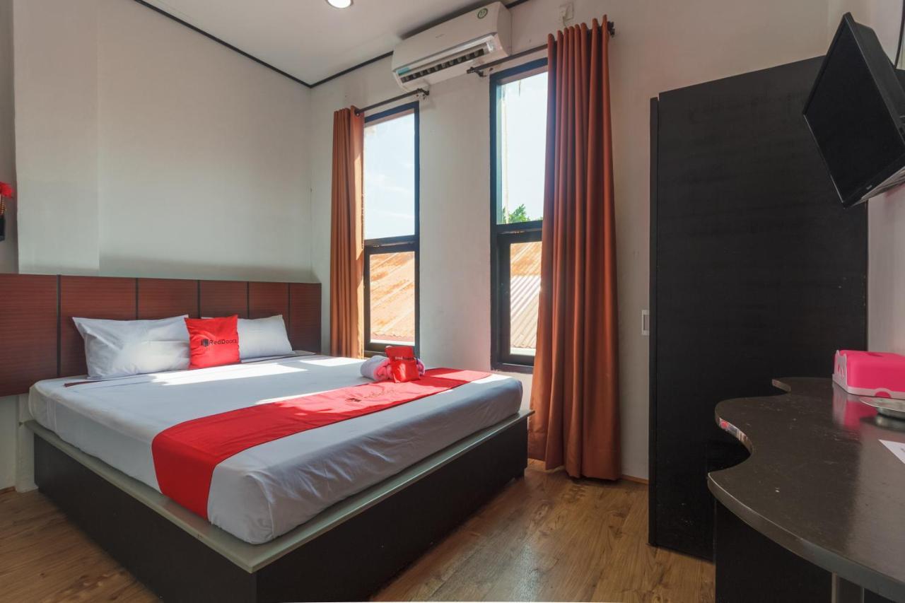 Reddoorz Near Jalan Sudirman Padang Hotel Eksteriør billede